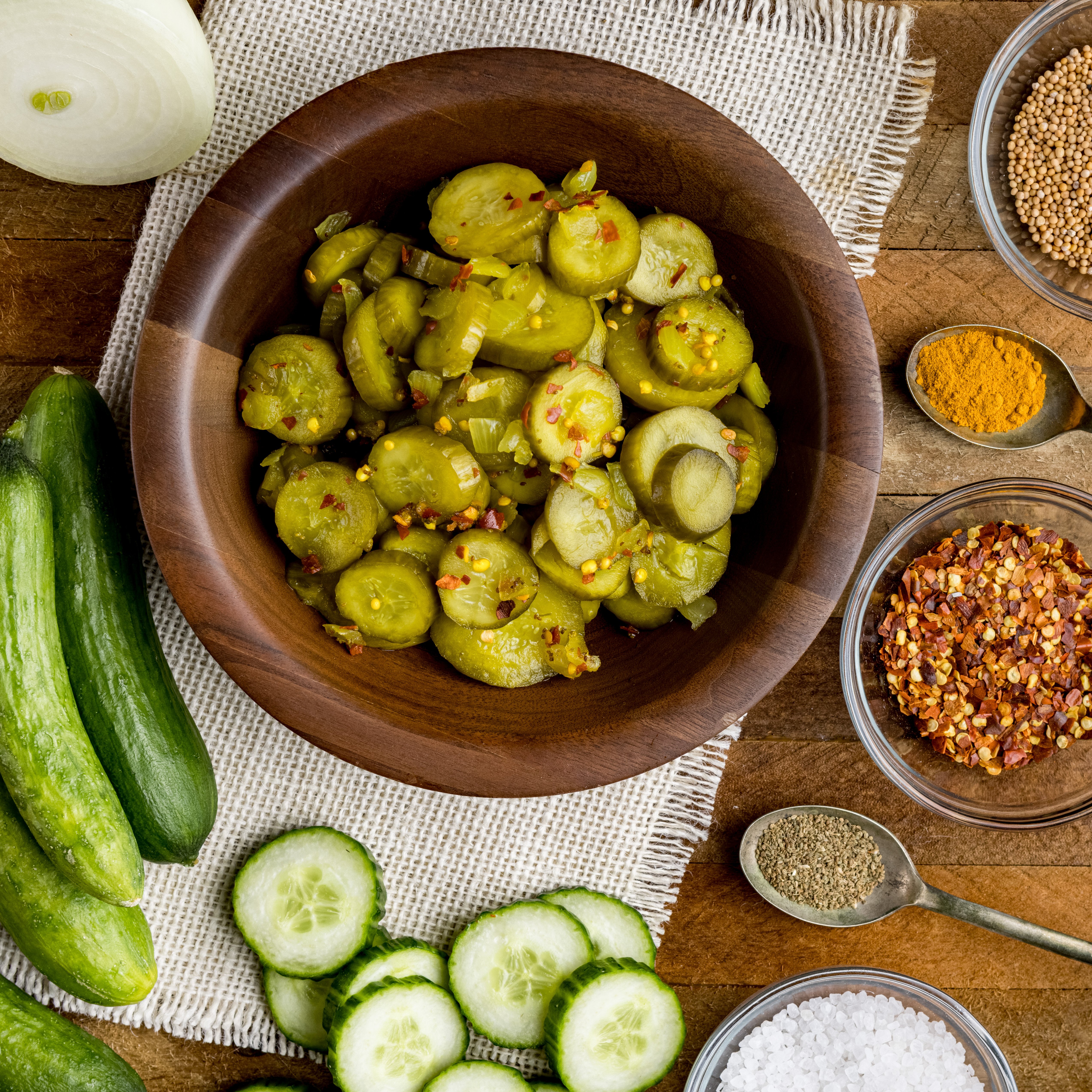 Spicy Bread and Butter Pickles-01